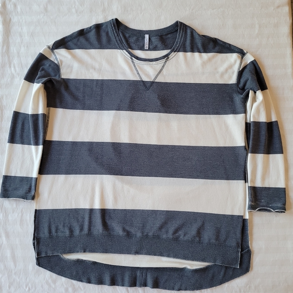 Z Supply Charcoal and Cream Knit Top Size S